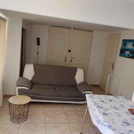 Maison T3 Au Calme Pres De La Mer Villa Istres Exterior photo